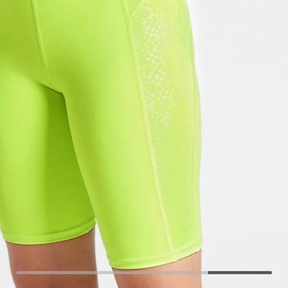 NWOT Athleta Stay Fly 9” Biker Shorts - Picture 3 of 9